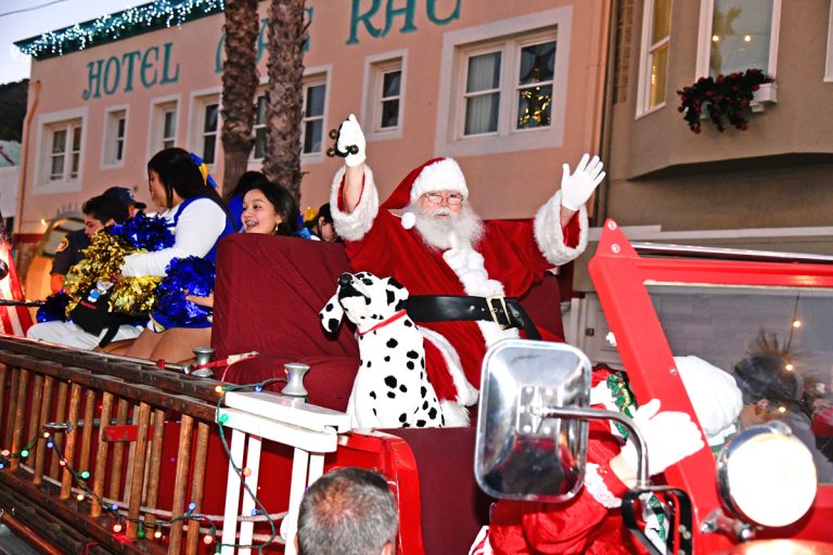 Avalon Kicks off Holiday Season