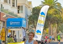Catalina Half Marathon, 10K draws 1,100 plus